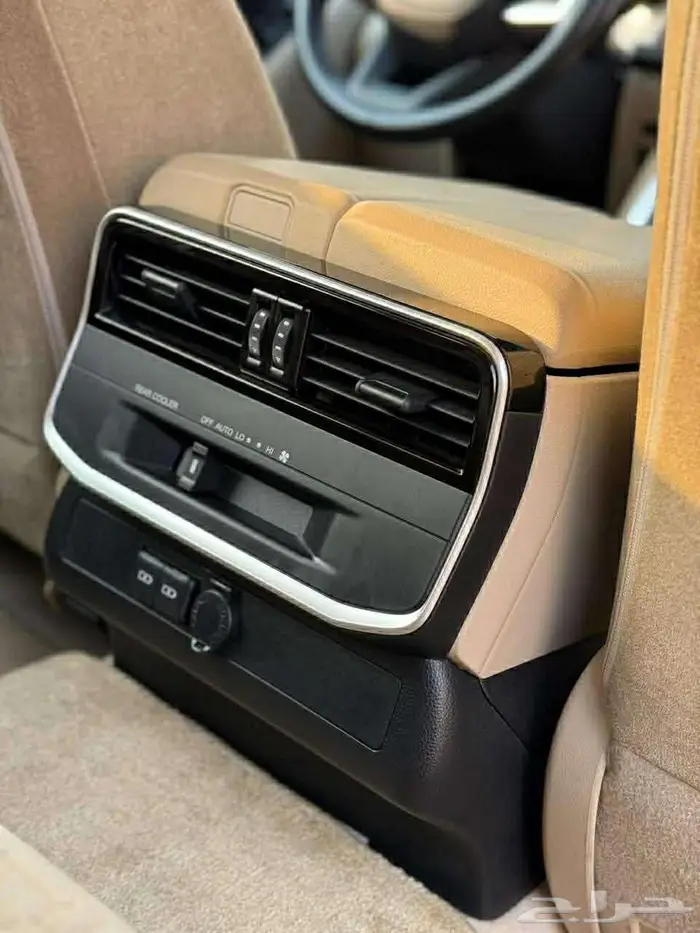 تويوتا لاندكروزر 2023 GXR 3 10