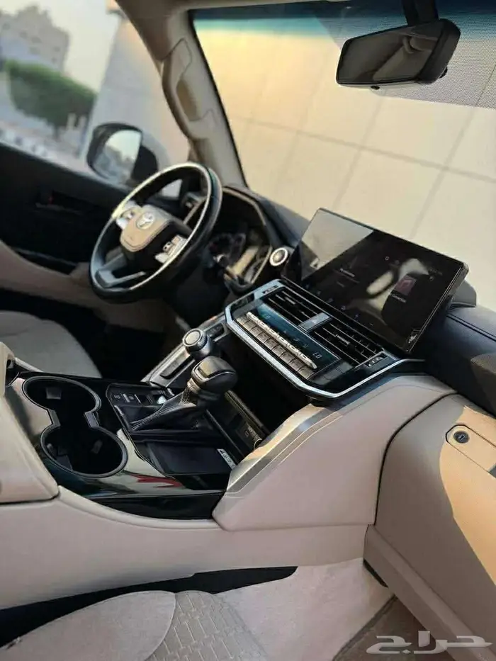 تويوتا لاندكروزر 2023 GXR 3 13