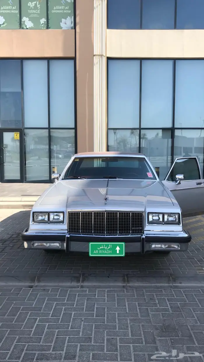 بيوك بارك افينيو 1984 للتأجير 1