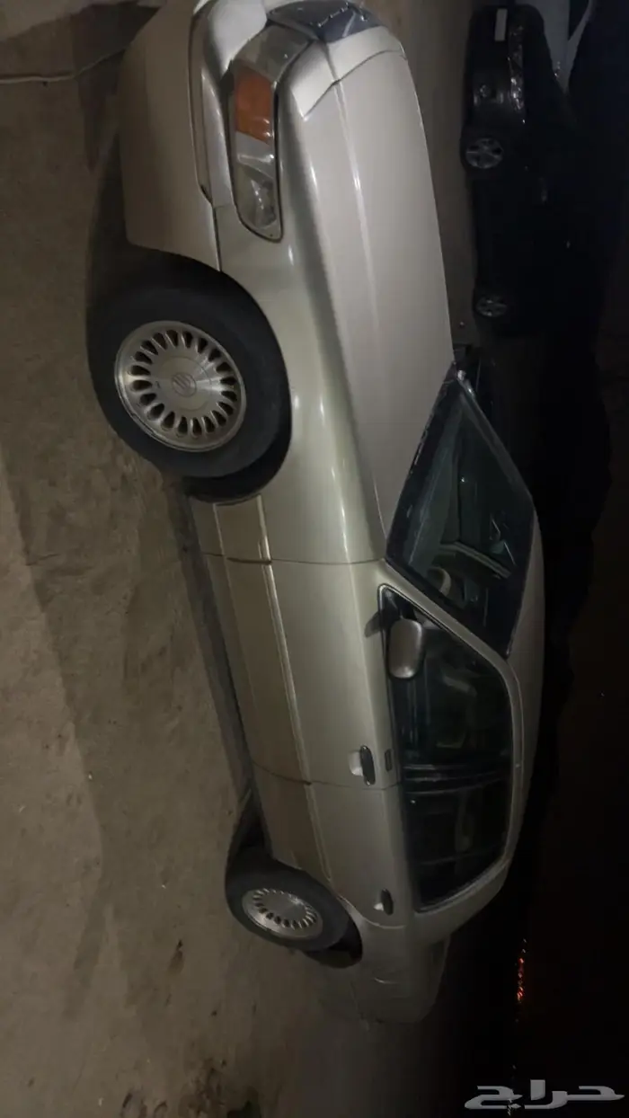 فورد 1999 ماركيز 1