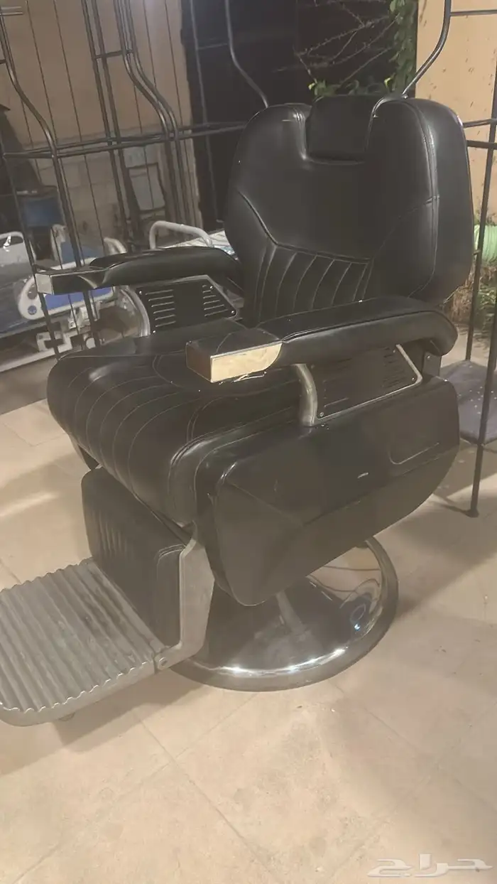 كراسي حلاقة 700 ريال 2