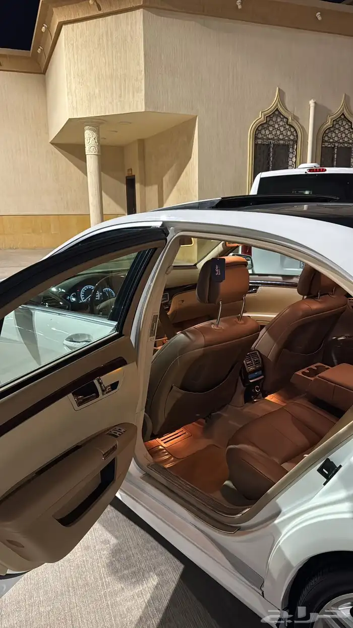 مرسيدس بنوراما 15