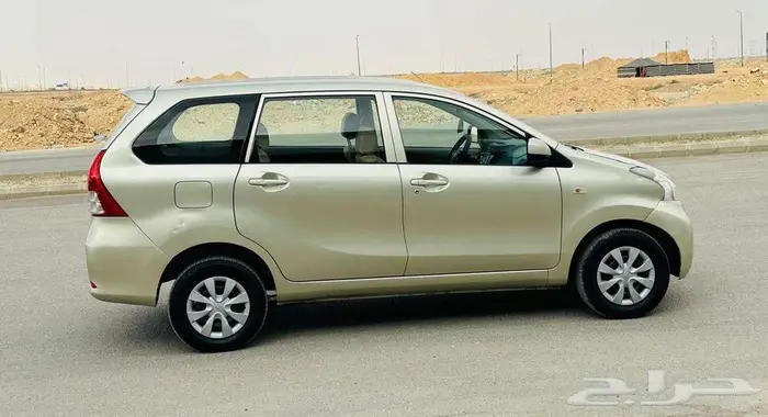 تويوتا افانزا 2015 1