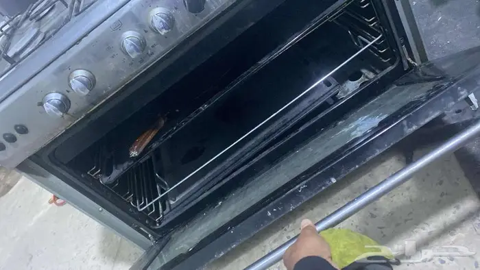 اثنين افران واحد 5 عيون وثاني 4 عيون شغال الموقع الخرج 3