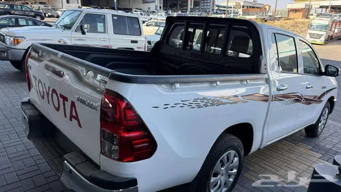 تويوتا هايلكس غمارتين GLX جير اتوماتيك م 2026 - سعودي 9