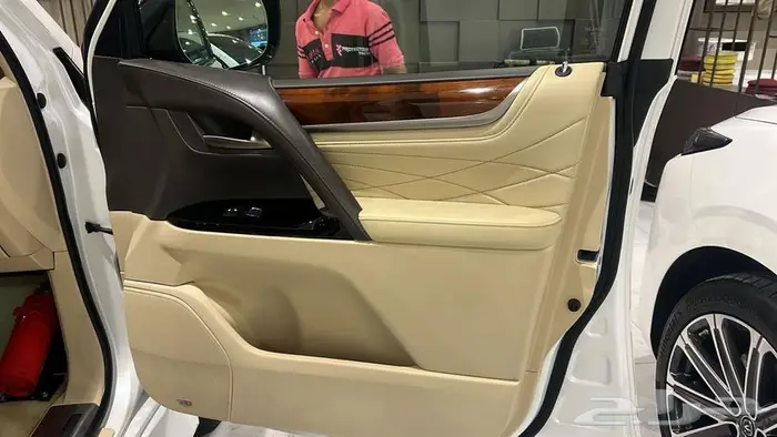 جيب لكزس 2020 بريمي 3