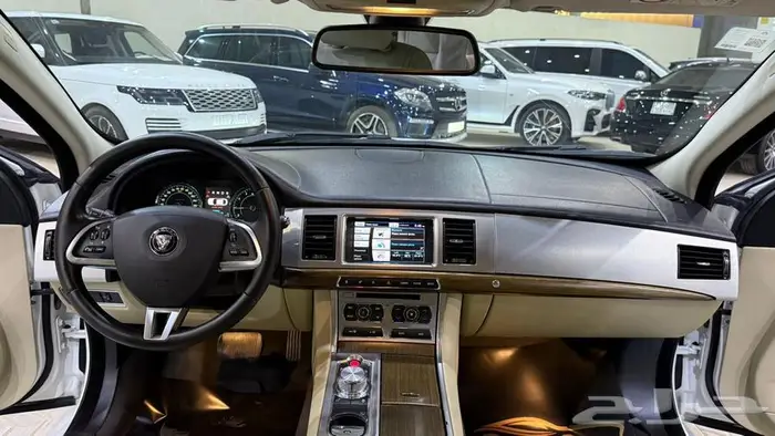 جاكور XF 2015 12