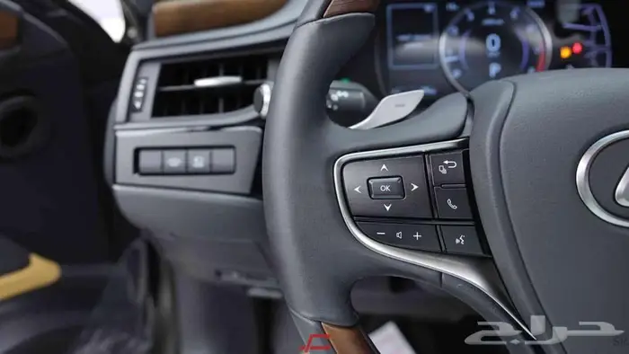 تتوفر فئات لكزس ES اصفار لمبيعات النقد و البنوك بأقل ربح 13