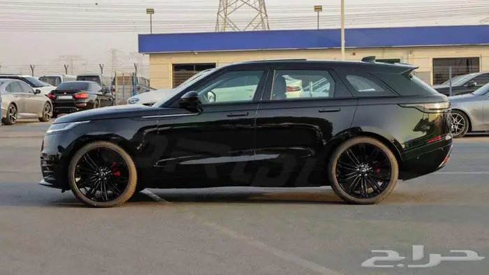 2025 لاند روفر رينج روفر فيلار P250 DYNAMIC SE اصفار 20