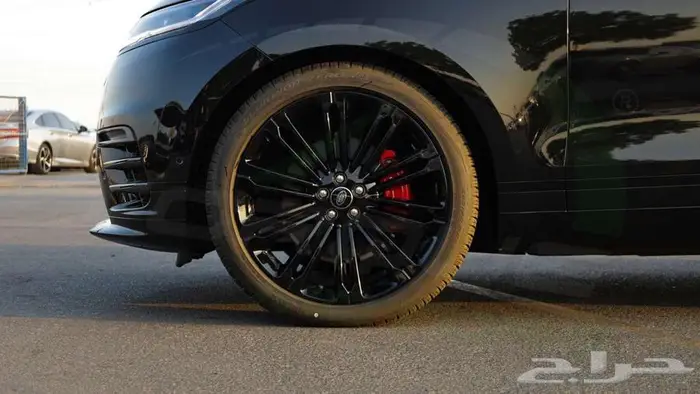 2025 لاند روفر رينج روفر فيلار P250 DYNAMIC SE اصفار 21