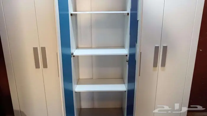 خزانة ملابس 0