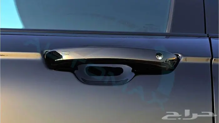 جيب جراند شيروكي لاريدو 2024 خليجي اصفار مع ضمان الوكيل 21