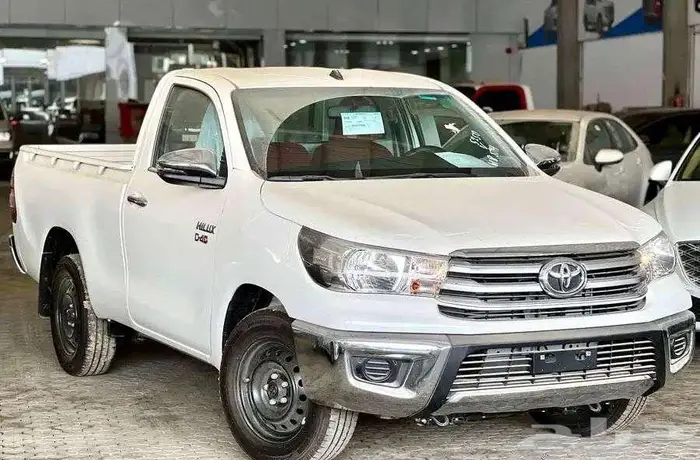 تويوتا هايلوكس غمارة GL ديزل 2025 اصفار 1