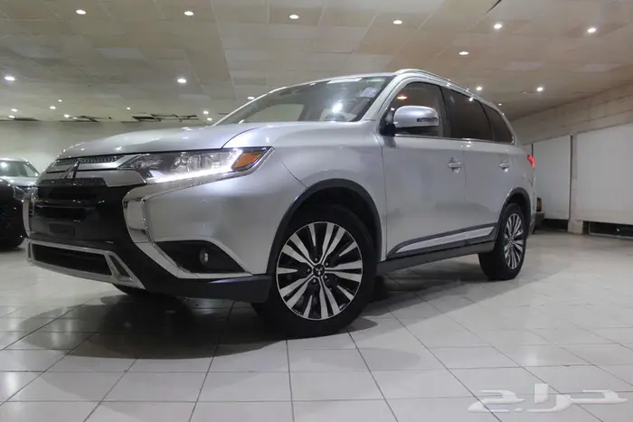 ميتسوبيشي اوتلاندر 2020 فضي بطاقة جمركية 0