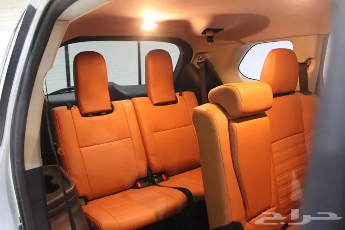 ميتسوبيشي اوتلاندر 2020 فضي بطاقة جمركية 38