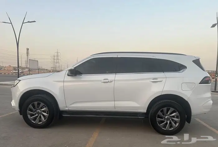 ايسوزاو ام يواكس 4