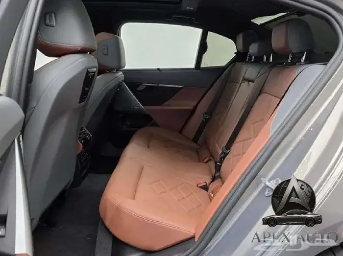 BMW 530 i xDrive mkit دفع رباعي 2025 17