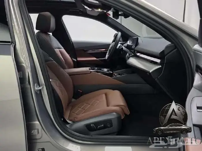 BMW 530 i xDrive mkit دفع رباعي 2025 11