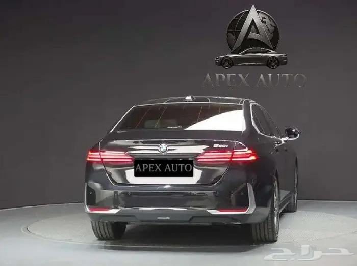 بي إم دبليو الفئة الخامسة BMW 520i 2025 داخلي كرستال 3