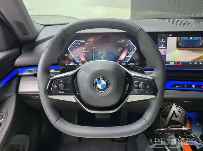 بي إم دبليو الفئة الخامسة BMW 520i 2025 داخلي كرستال 7