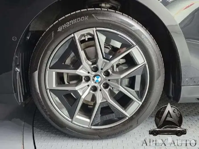 بي إم دبليو الفئة الخامسة BMW 520i 2025 داخلي كرستال 5