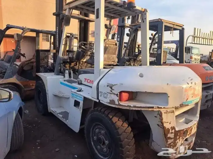 ايجار رافعة شوكية فوركلفت رافعات للايجار يومي شهري 6