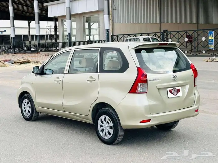 تويوتا افانزا 2015 4