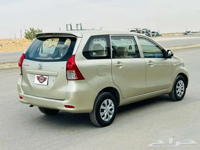 تويوتا افانزا 2015 3