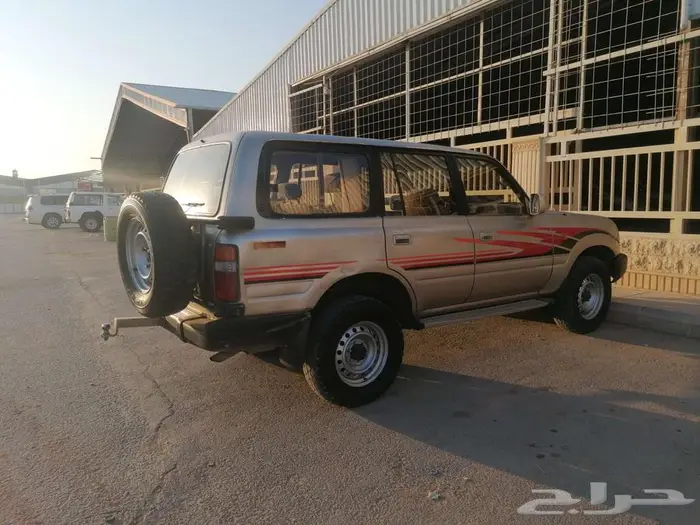 جيب لاند كروزر 97 4