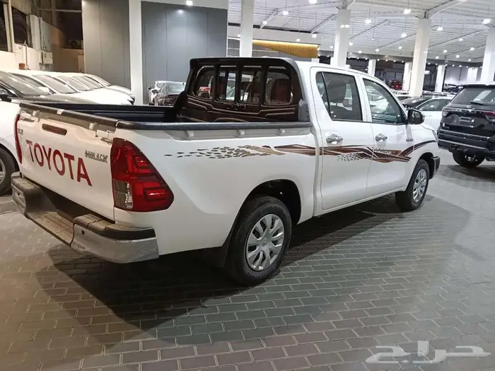 تويوتا هايلكس غمارتين GLX جير اتوماتيك م 2026 - سعودي 6