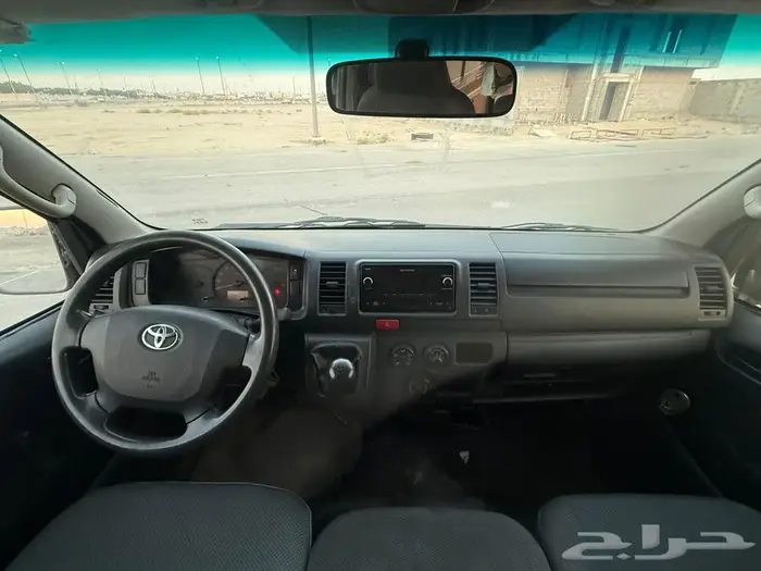 باص تويوتا 2017 ديزل نظيف 9