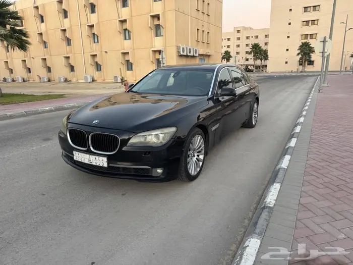 بي ام دبلو حجم 730 موديل 2012 0