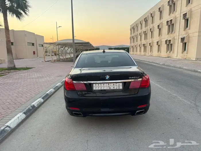 بي ام دبلو حجم 730 موديل 2012 10