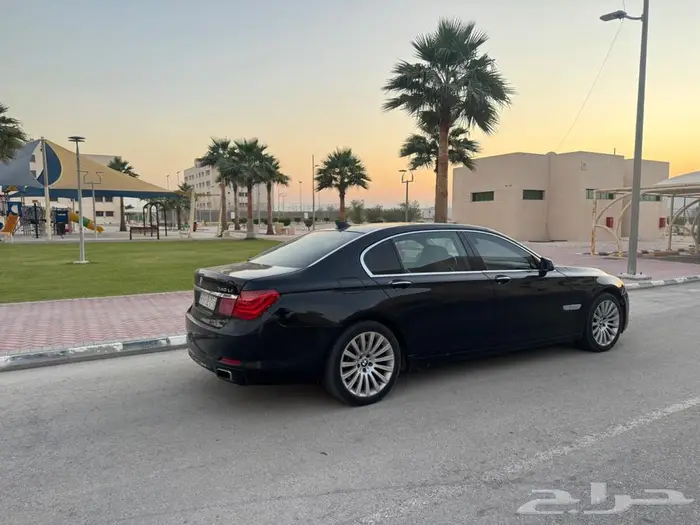 بي ام دبلو حجم 730 موديل 2012 11