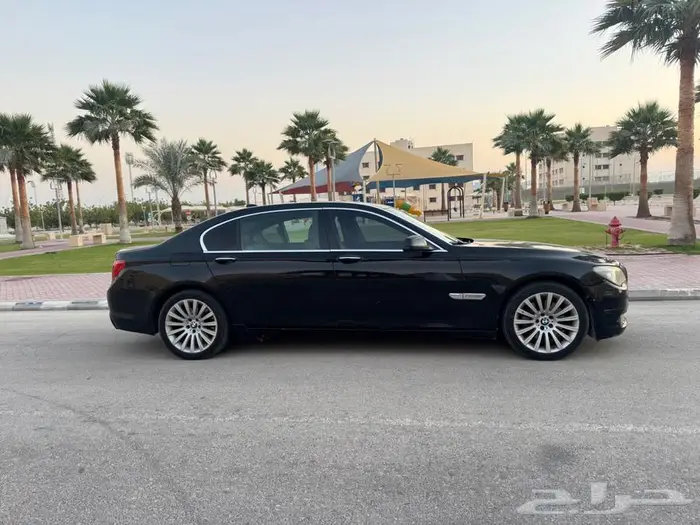 بي ام دبلو حجم 730 موديل 2012 12