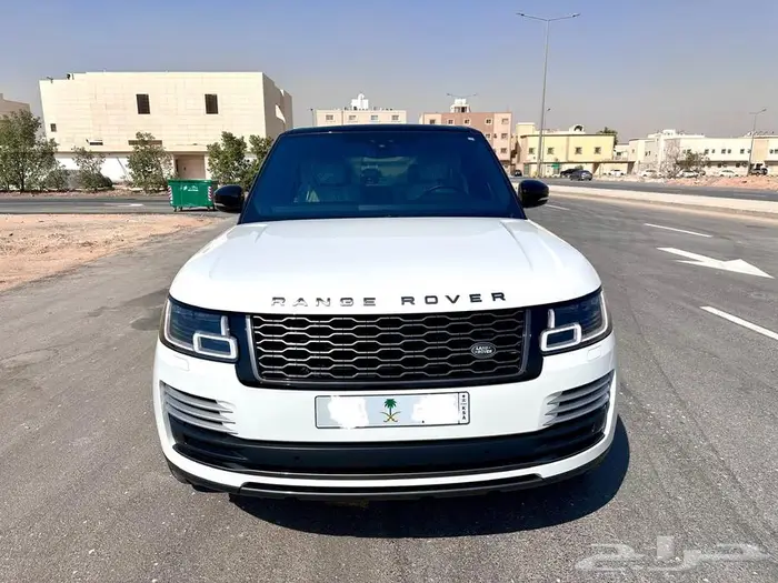 رنج روفر HSE الناغي 2021 اصدار خاص مخزن شبه اصفار 4