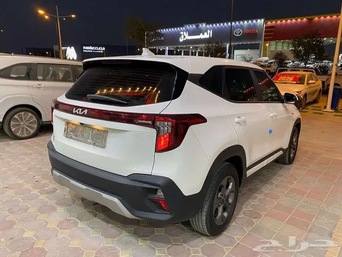 كيا سيلتوس مستورد موديل 2023 تشغيل بصمه دخول ذكي 5