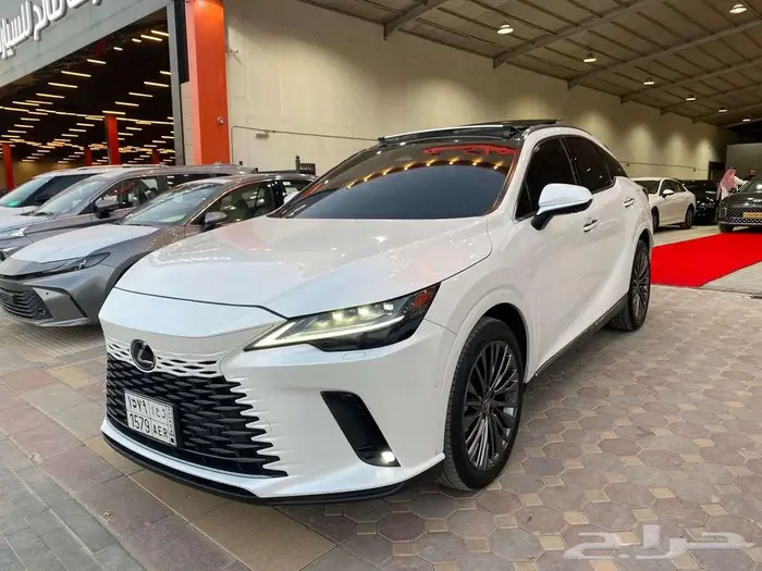 لكزس RX 350 موديل 2023 هايبرد فل كامل اعلى فئه سعودي 3