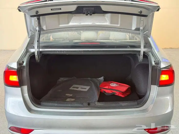 ام جي MG5 ستاندر 2025 عروض نهاية السنة كاش واقساط 15