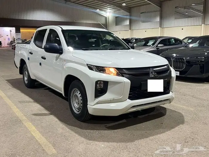 متسوبيشي بكب غمارتين ديزل بدون دبل 2023 1