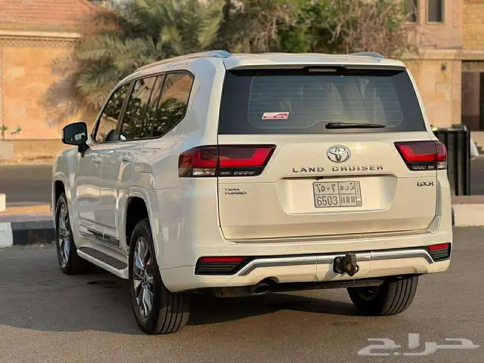 تويوتا لاندكروزر 2023 GXR 3 9