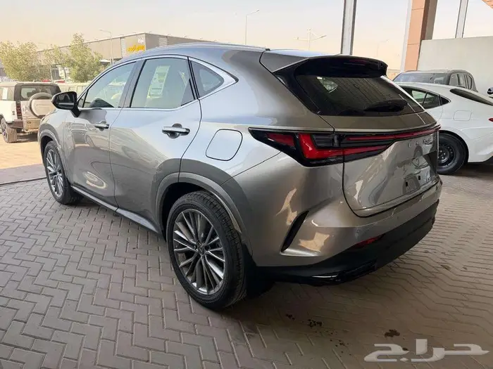 لكزس NX 350 CC فل كامل 2025 - عرض خاص 5