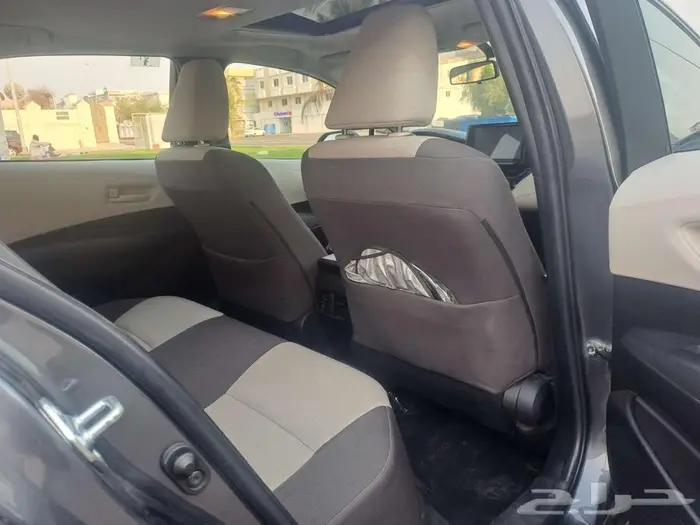 للبيع كورولا 2022 فل 7