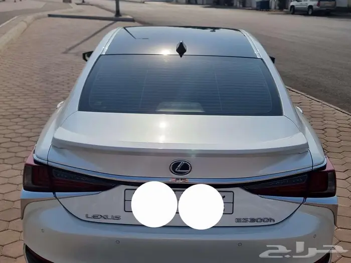 للبيع لكزس ES300H هايبرد 2022 قمة في النظافة 6