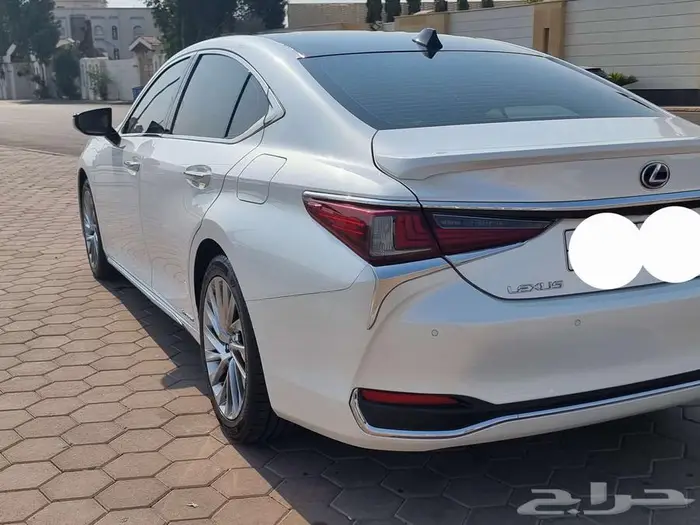 للبيع لكزس ES300H هايبرد 2022 قمة في النظافة 4