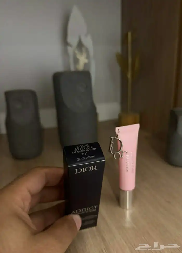 ليب جلو من ديور ماستر كواليتي 4