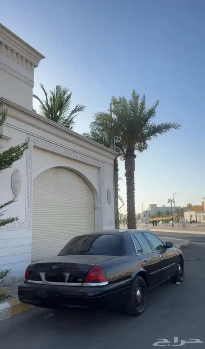 فورد فيكتوريا 2011 2