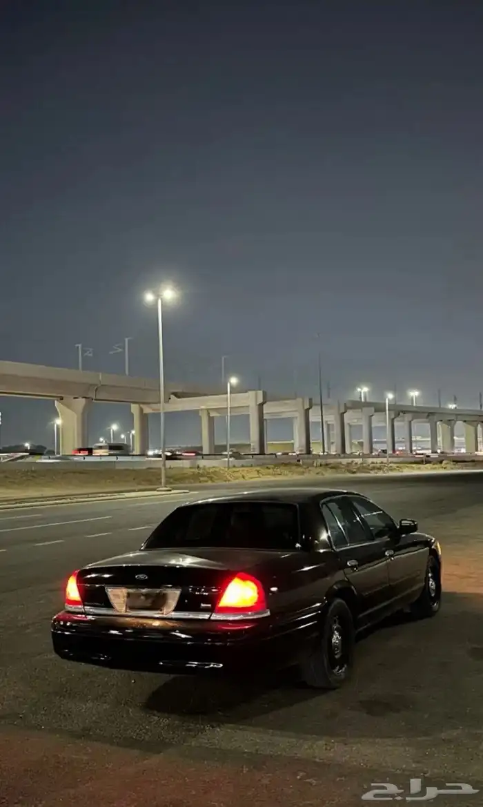 فورد فيكتوريا 2011 4