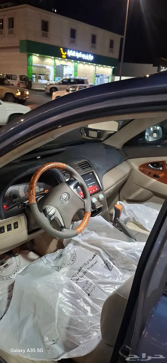 كامري 2009 للبيع دفعه مقدم والباقي اقساط 8