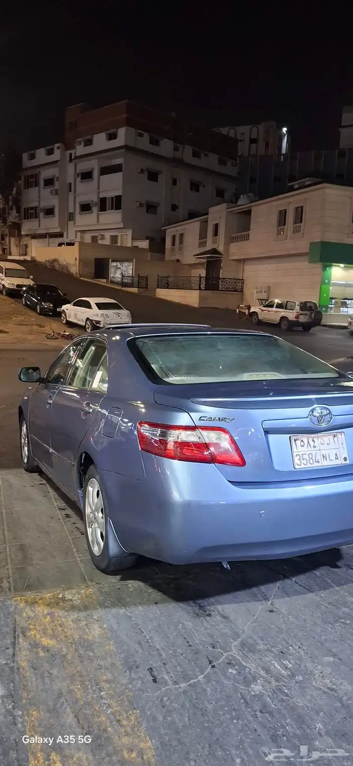 كامري 2009 للبيع دفعه مقدم والباقي اقساط 7